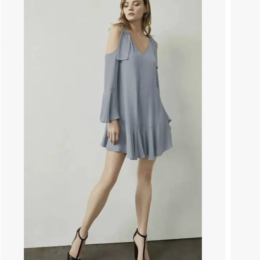 BCBGMAXAZRIA dress ELLYSON COLD-
SHOULDER BELL LONG SLEEVE
RUFFLE MINI SZ L